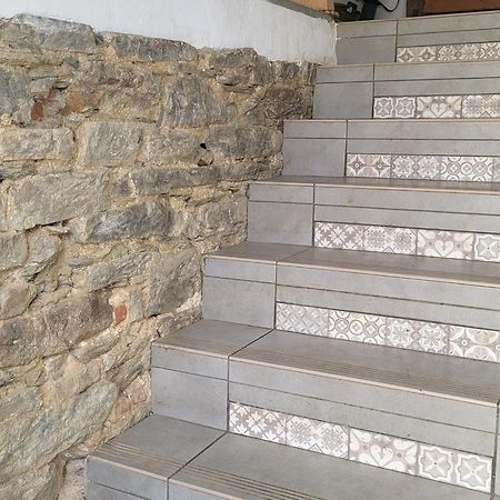Freundliches Appartement - Bitte Angaben Zum Gastgeber Lesen Wehrheim Ngoại thất bức ảnh