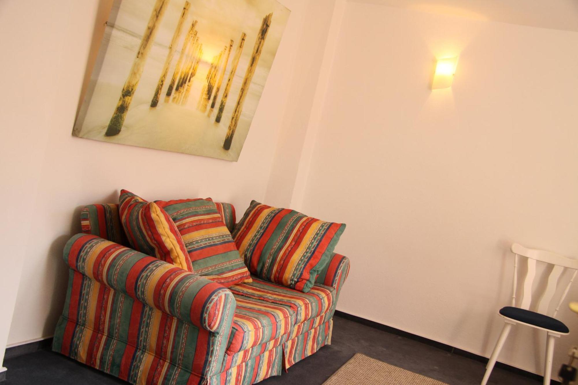 Freundliches Appartement - Bitte Angaben Zum Gastgeber Lesen Wehrheim Ngoại thất bức ảnh